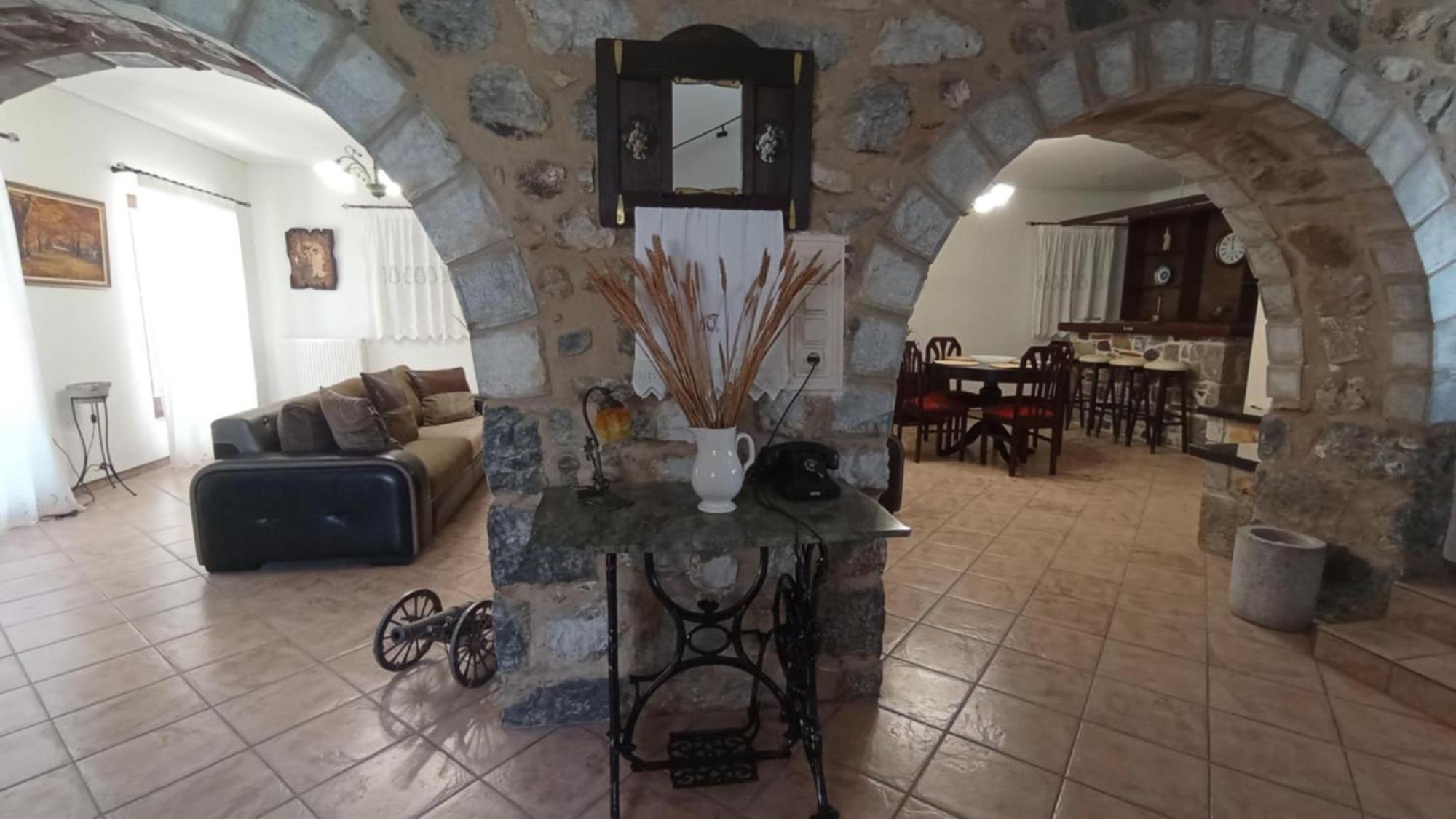 Villa Iris Mystras Luaran gambar