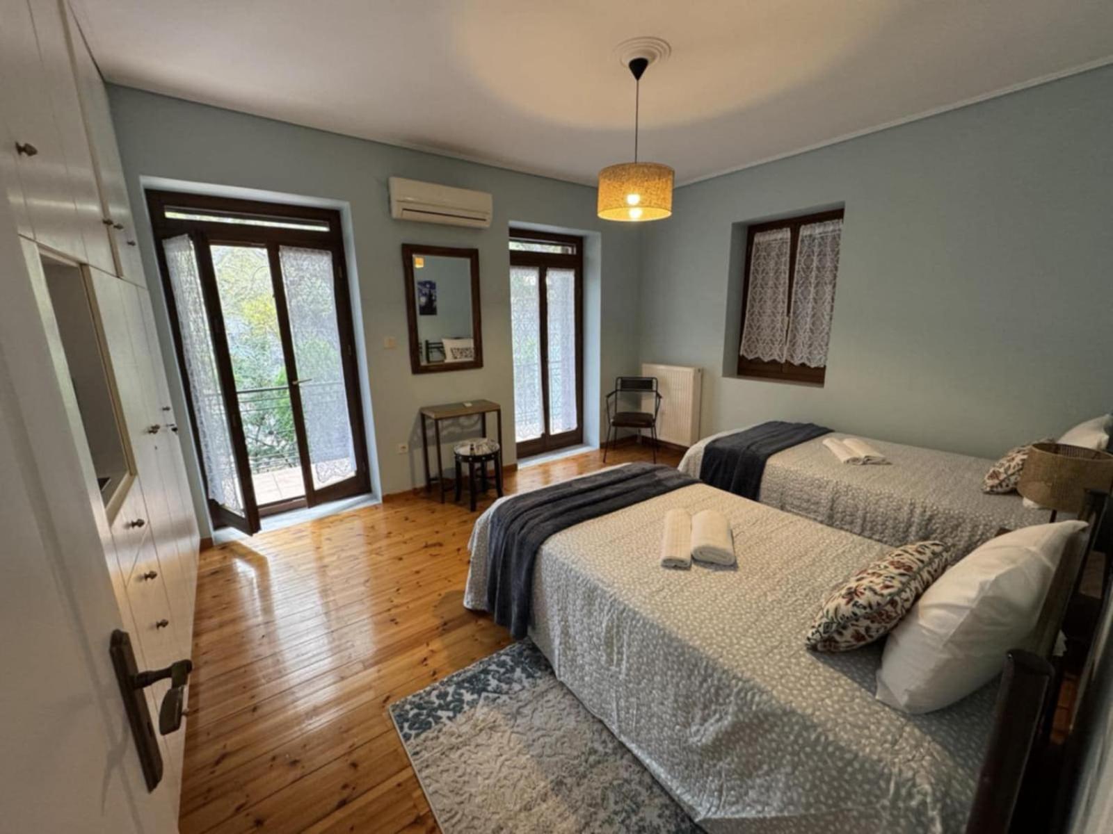 Villa Iris Mystras Luaran gambar
