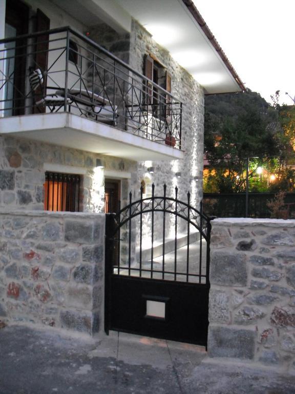 Villa Iris Mystras Luaran gambar